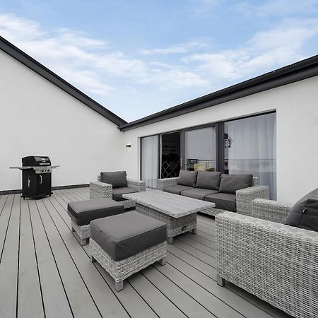 Bayview Luxury 3 Bedroom Apartment First Floor Downings Ngoại thất bức ảnh