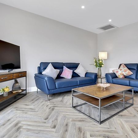 Bayview Luxury 3 Bedroom Apartment First Floor Downings Ngoại thất bức ảnh