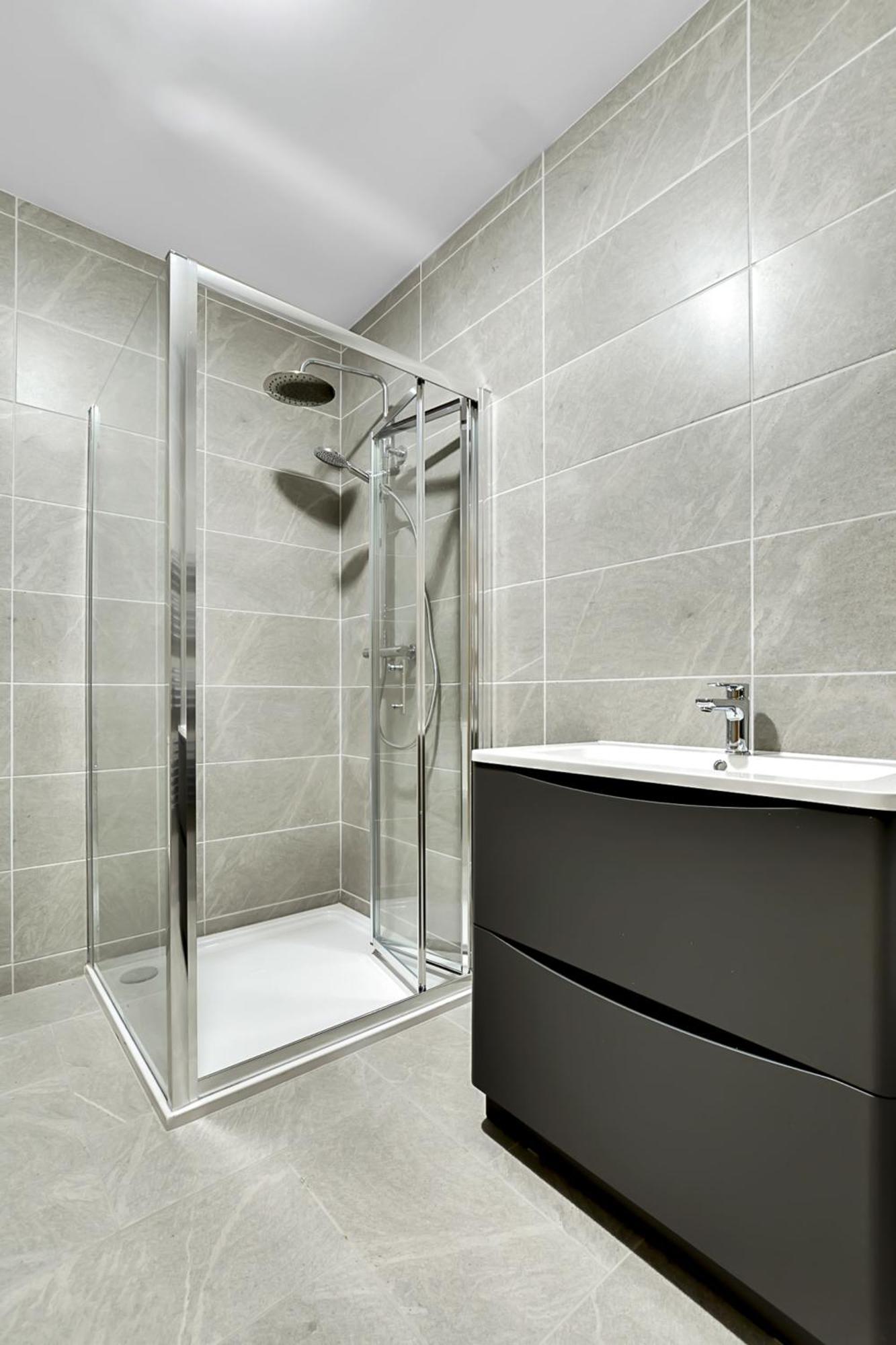 Bayview Luxury 3 Bedroom Apartment First Floor Downings Ngoại thất bức ảnh